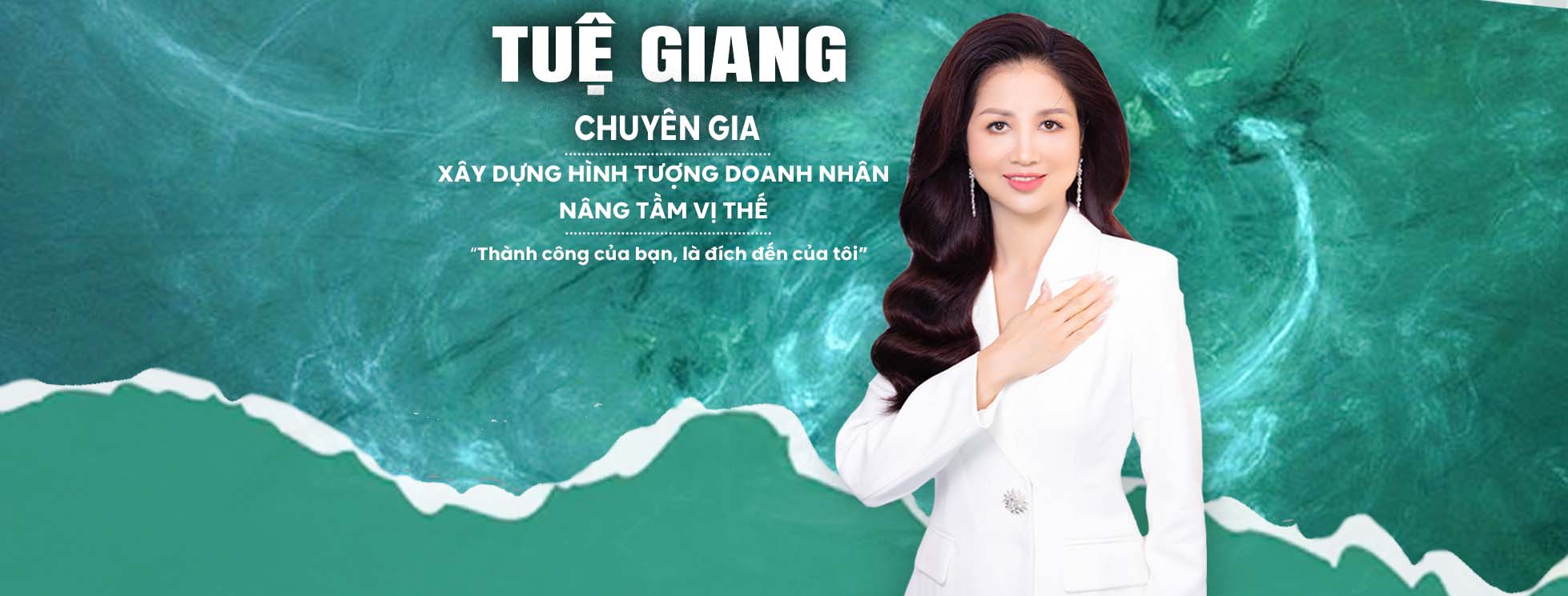 Tuệ Giang Yoga trung tâm giảng dạy yoga giọng nói uy tín