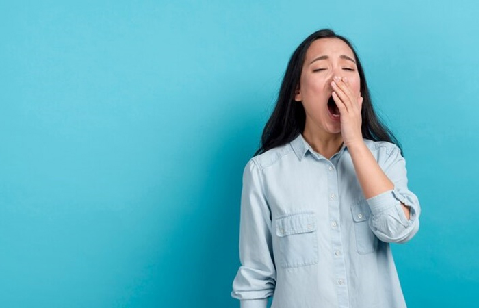 Bài tập giả ngáp giúp kéo giãn vòm họng