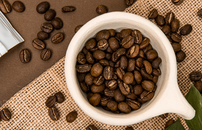 Sử dụng nhiều cafe có thể không tốt cho dây thanh quản và giọng nói