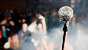 Bí Quyết Giữ Giọng Khi Thuyết Trình Dài Cho Người Mới Bắt Đầu