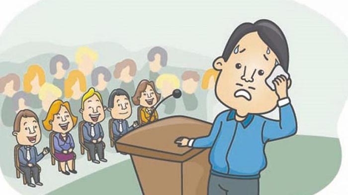 Nguyên nhân khiến giọng căng khi họp